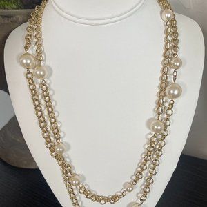 ⚜️Vintage Signed Erwin Pearl⚜️Faux pearl gold tone necklace-Classics Collection
